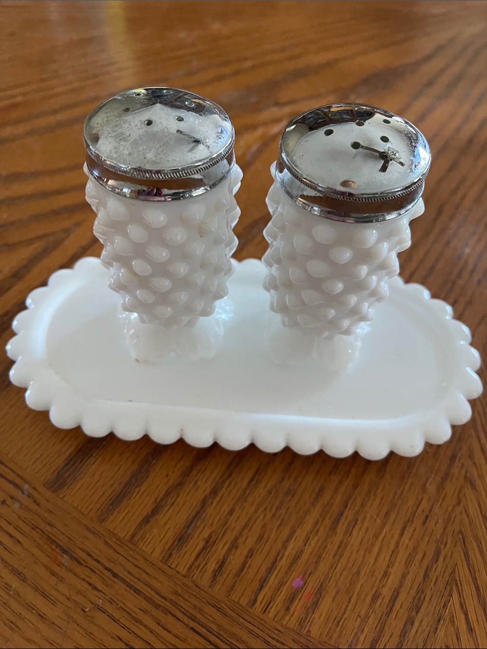 White Hobnail Milk Glass Salt and Pepper Shakers with Tray